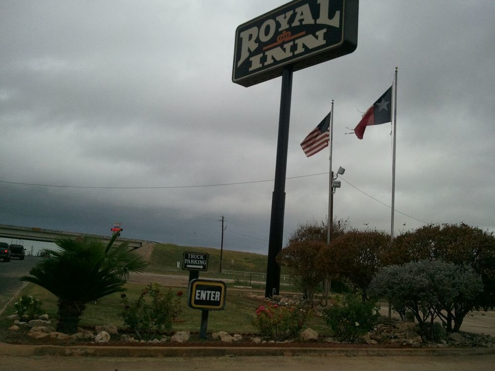 Royal Inn Pearsall Zewnętrze zdjęcie